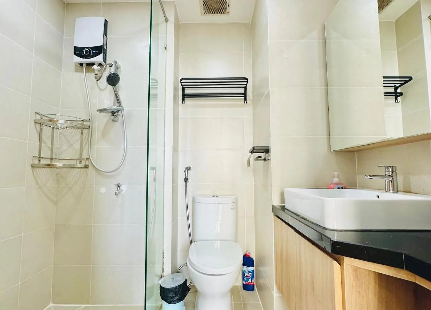 Apartment Spacious Penthouse Near Landmark 81 Ho Chi Minh City