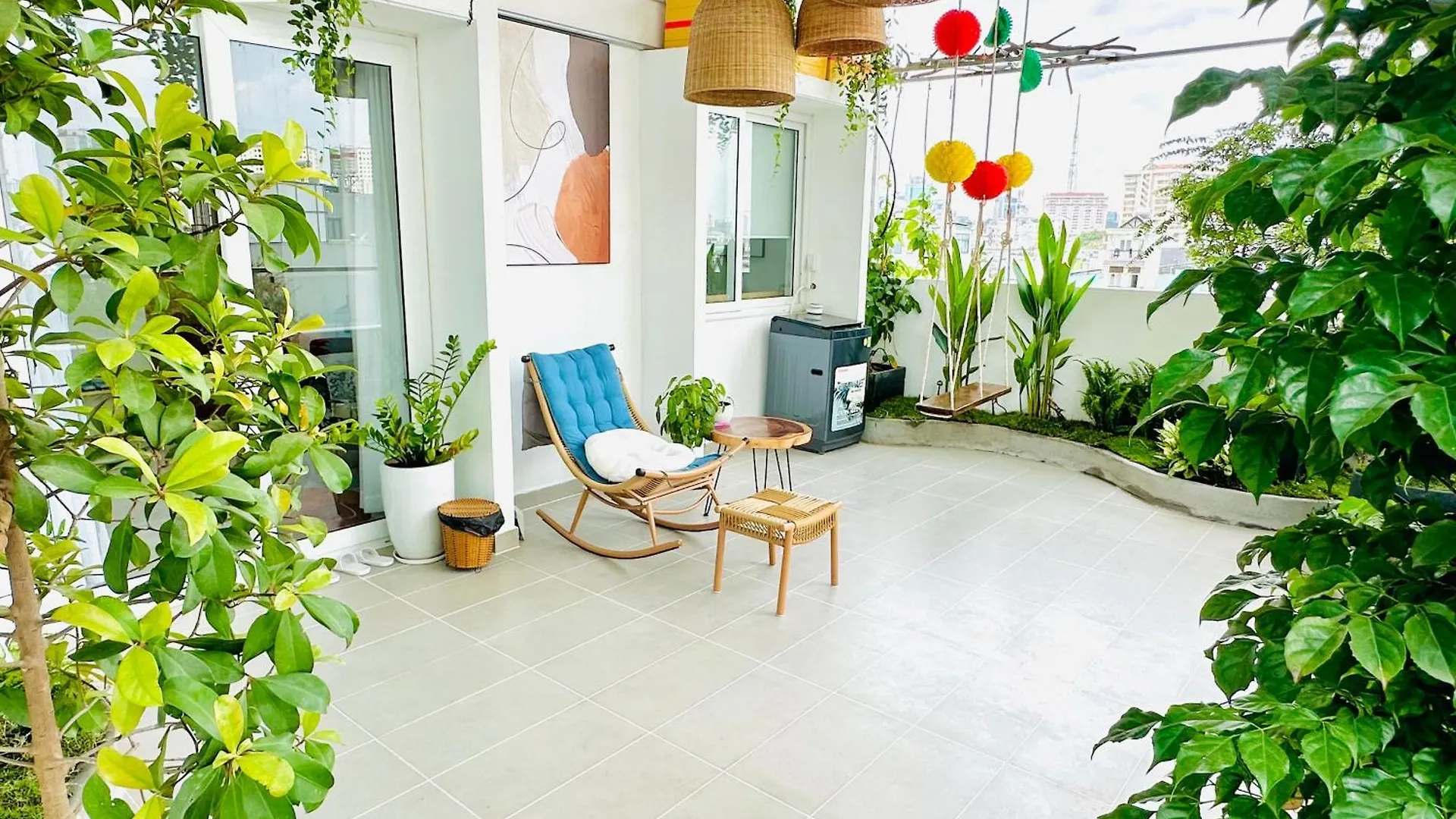 Spacious Penthouse Near Landmark 81 Ho Chi Minh City Apartment